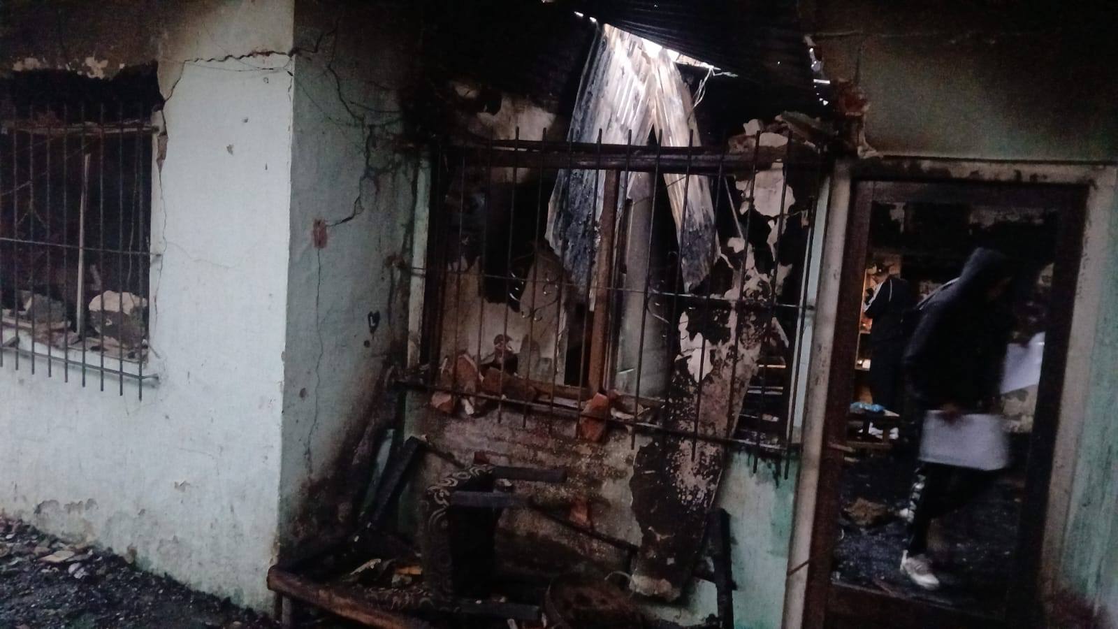 Llamado urgente a la solidaridad: familia de Maquinista Savio lo pierde todo tras un incendio