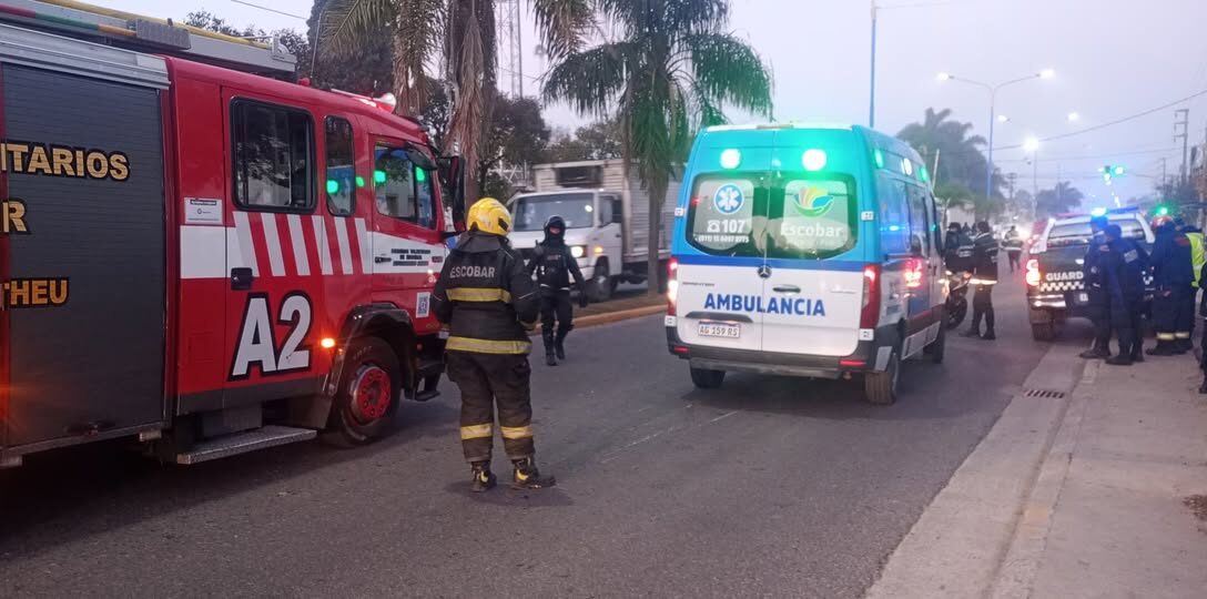 Accidente en Ruta 25 y San Martín: un herido trasladado tras colisión con motocicleta