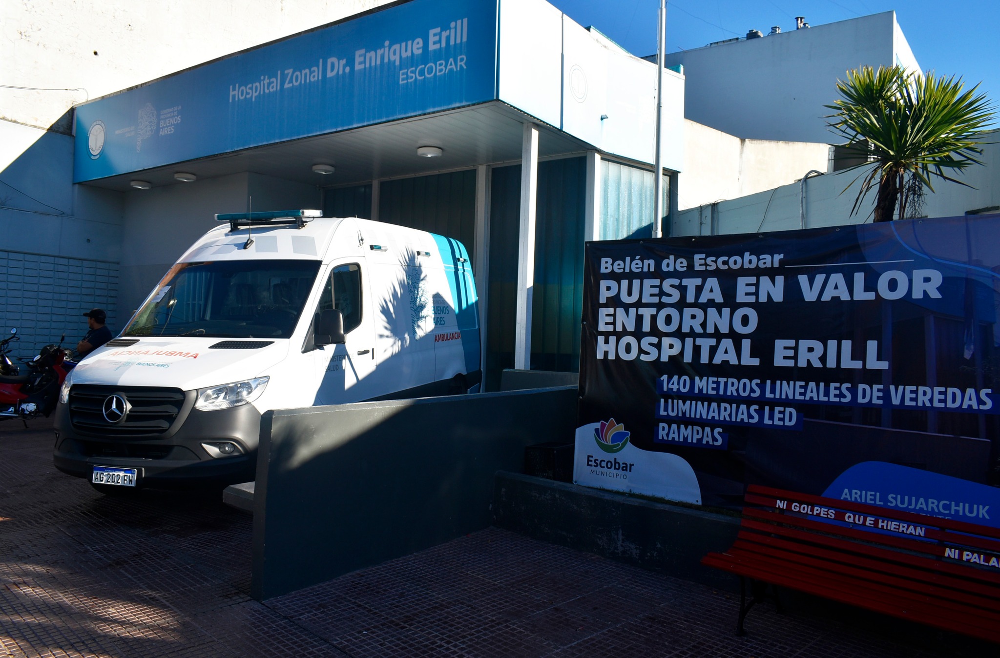 El Hospital de Escobar sumó una nueva ambulancia de alta complejidad entregada por la Provincia