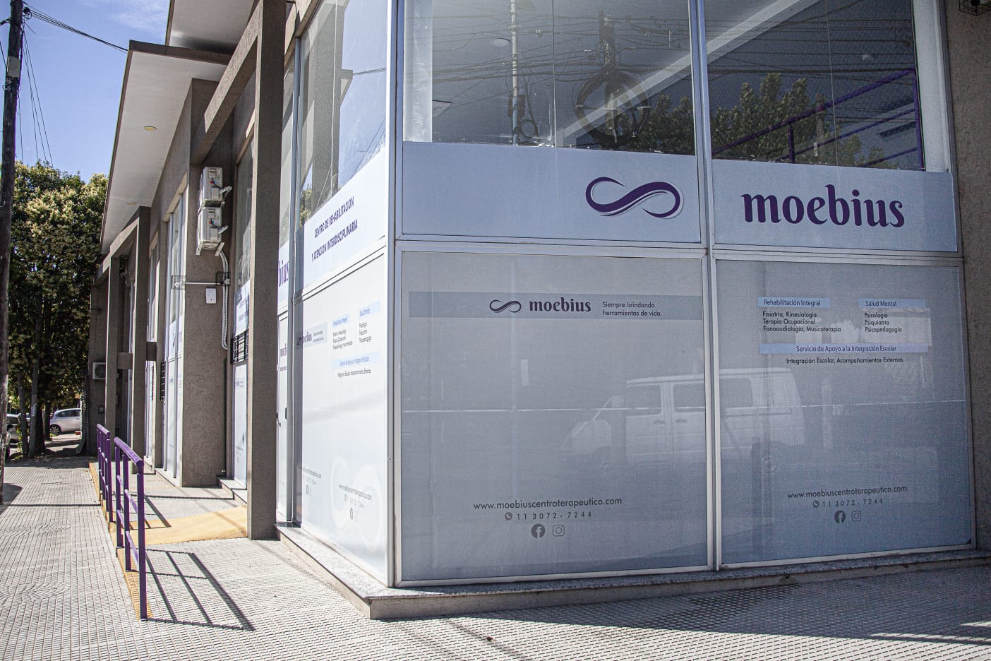 Acompañantes terapéuticos del Centro Moebius reclaman salarios adeudados: “Llevamos más de cinco meses sin cobrar”