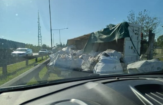 Accidente en panamericana: una conductora relató el momento en que logró frenar a tiempo