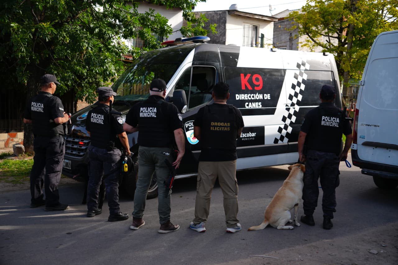 Les secuestraron cocaína, marihuana y diez “palos”