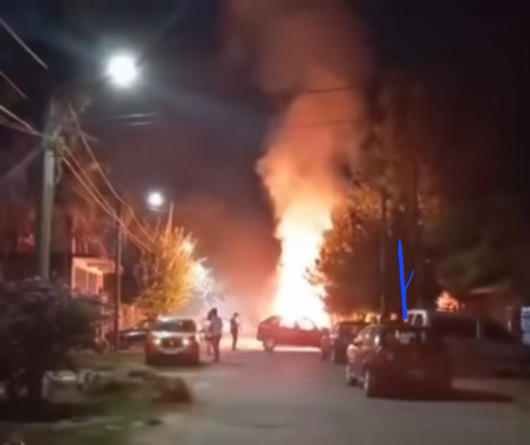 Bomberos de Maschwitz denunciaron agresiones tras un incendio por quema de residuos