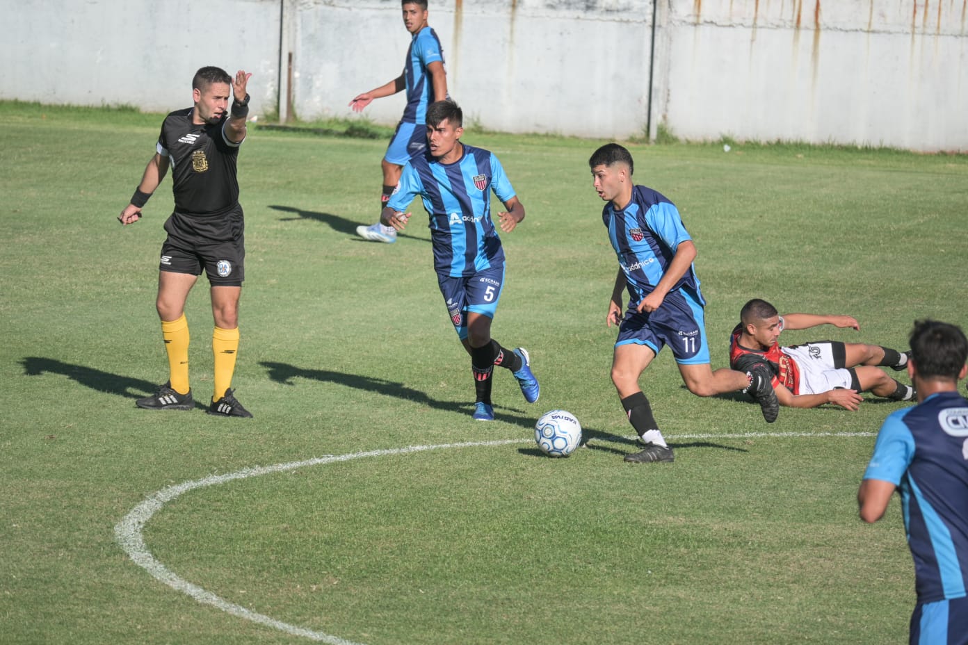 En otro partido brillante, ganó Atlético Escobar y va por el ascenso
